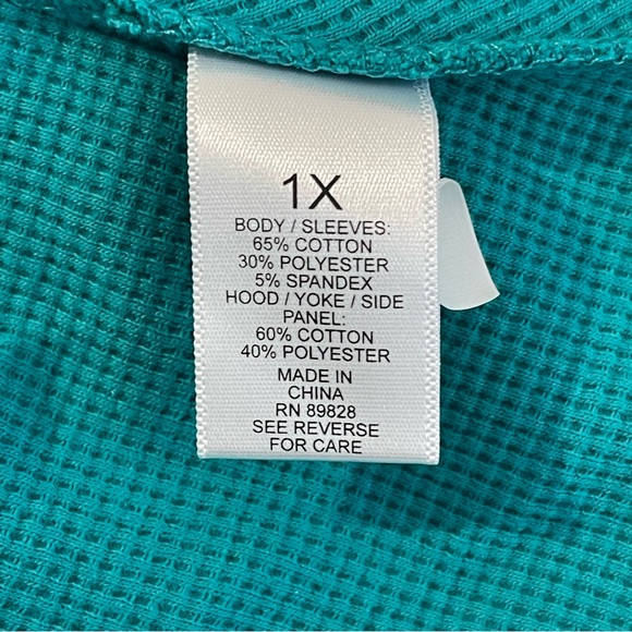 LOGO Pullover Top Womens Size 1X Teal Green Long Sleeve Hooded V Neck - Picture 4 of 7